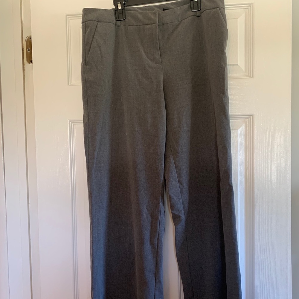 New York and Company size 10 average pants